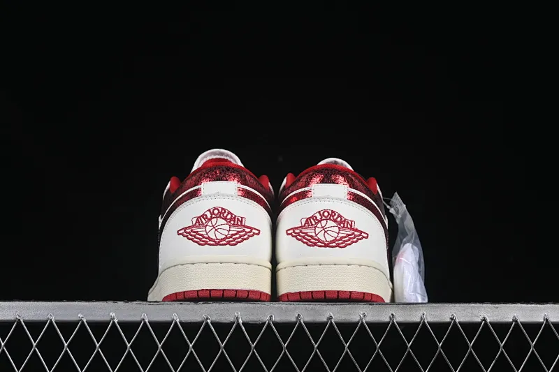 All categories Air Jordan Jordan series basketball shoes Air Jordan 1 Low Air Jordan 1 Low AJ1 Joe 1 white and red low-top cultural and casual sneakers HJ9338-106